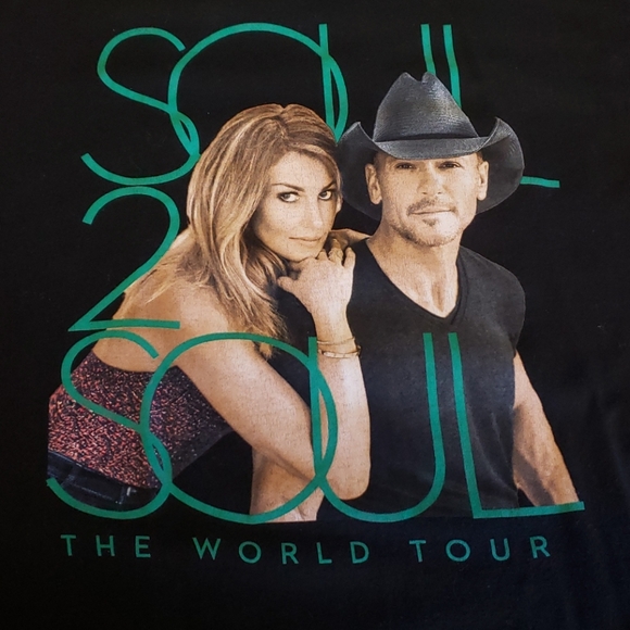XL 2017 Tim McGraw Faith Hill Concert T-Shirt B67 - Picture 4 of 4
